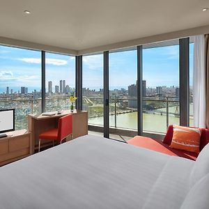 Panorama Eck-Zimmer mit Kingsize-Bett